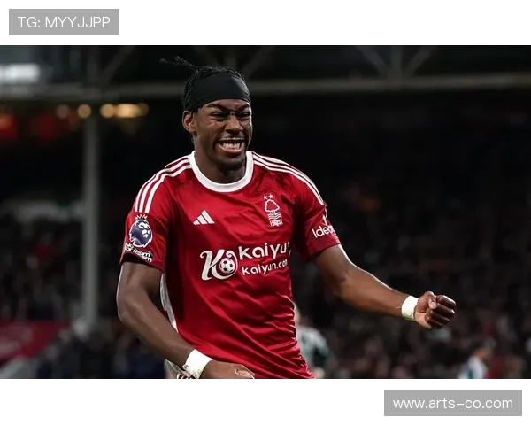 德斯蒂尼·乌多吉本赛季英超表现稳健，防守数据持续提升