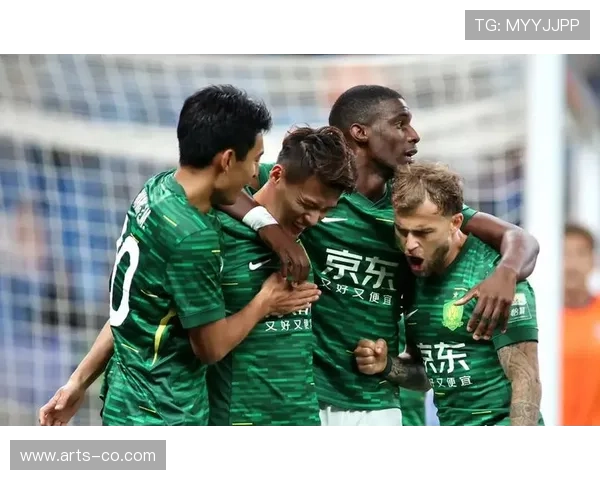 北京国安,所谓豪门再陷管理危机,球迷怒问:“换帅引援还是崩盘下滑?” 北京国安,所谓豪门再陷管理危机,球迷怒问:“换帅引援还是崩盘下滑?”