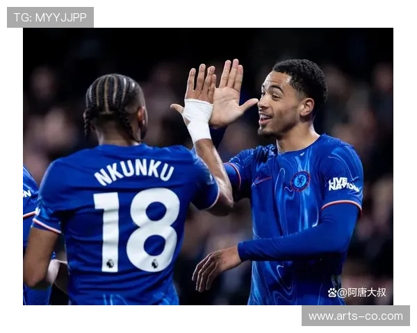 切尔西重建进程仍未完成,对球队联赛竞争格局及稳定性形成阶段性制约 切尔西重建进程仍未完成,对球队联赛竞争格局及稳定性形成阶段性制约