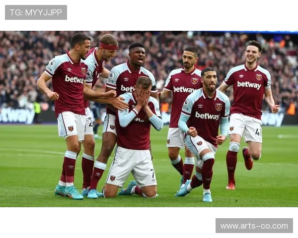 热刺防线危机全面爆发：战术短板导致争冠前景堪忧！